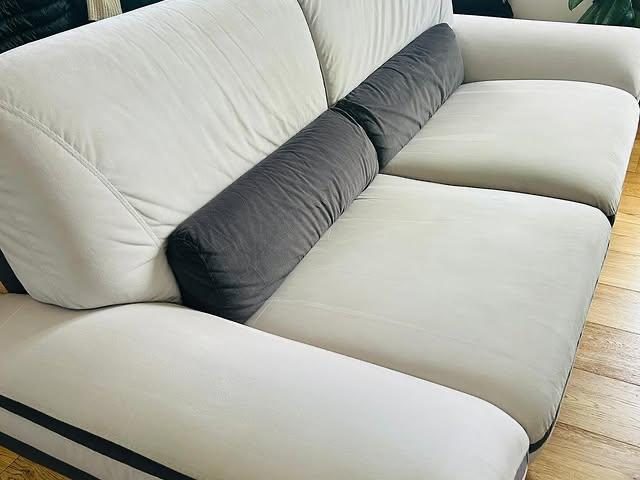 Canape blanc coussin