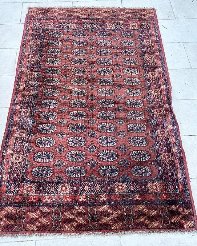 Tapis persan rouge